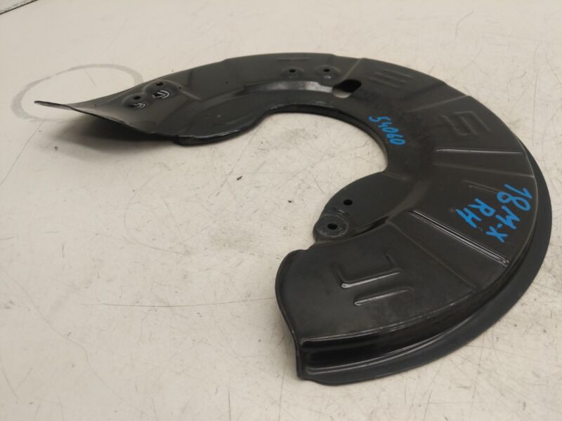 1027662 01 B 2016-2020 Tesla Model X MX Front Passenger Side Brake Disc Dust Pan Plate Shield