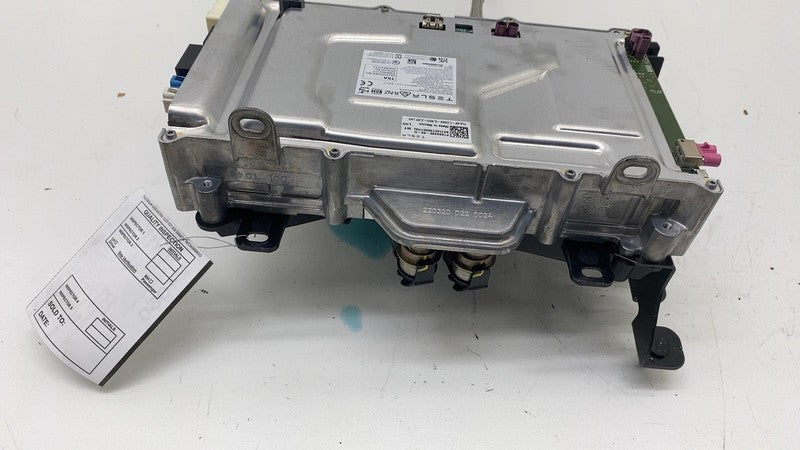 ⭕ 2020-2023 Tesla Model Y MCU-Z Computer Media Control Module OEM 1684