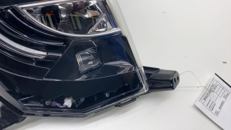 600591400G 2012-2020 Tesla Model S Front Passenger Side LED Fog Light Cornering Lamp Right