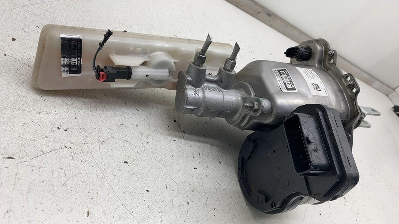 104467199F ⭕ 2017-2023 Model 3 Power Brake Booster Master Cylinder Reservoir 1044671-99-F
