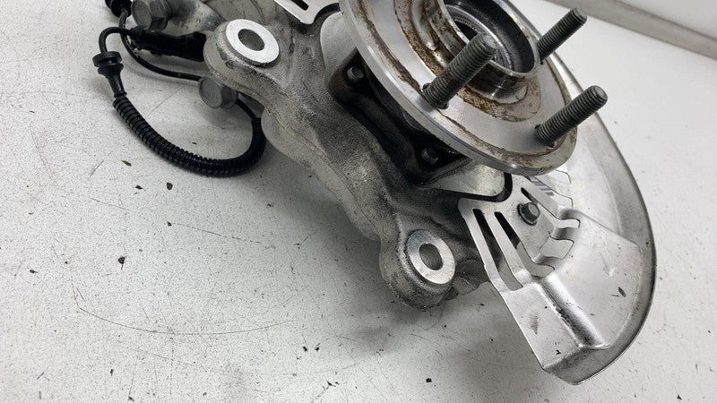 2017-2024 Chrysler Pacifica Front Left Spindle Knuckle Hub w/ Dust Shield LH FWD