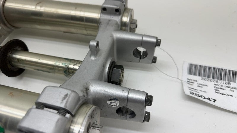 ⭕ 2002 2003 2004 Yamaha YZ250F Front Suspension Powersports Fork Assem