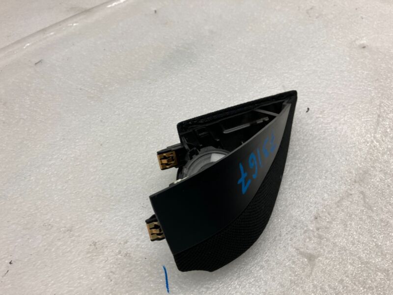 1079741 00 A 2017-2023 Tesla Model 3 Front Passenger Side Audio Tweeter & Speaker Cover Right