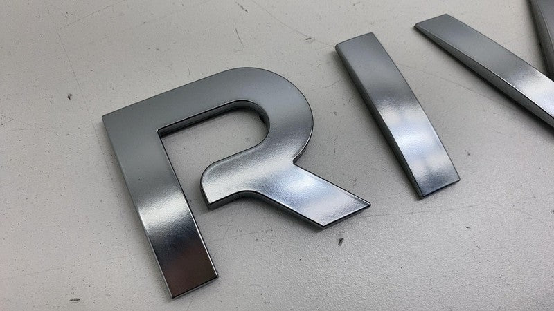 ⭕ 2025 Rivian R1S Nameplate Emblem Trim Badges Applique Letters (SET)