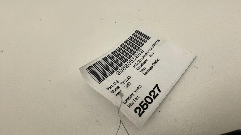110044100E 2017-2023 Tesla Model 3 Right B-Pillar Applique Glass Trim Molding w/ Camera RH