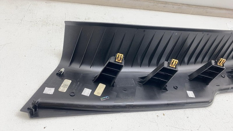 PT00001388 ⭕ 2022-2024 Rivian R1T Rear C-Pillar Trim Panel Cover Lower Right OEM PT00001388