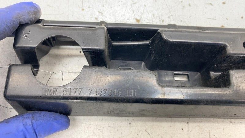 51777387345 2017-2022 BMW 530e Rear Left Skirt Rocker Molding Panel Support Mount Bracket LH