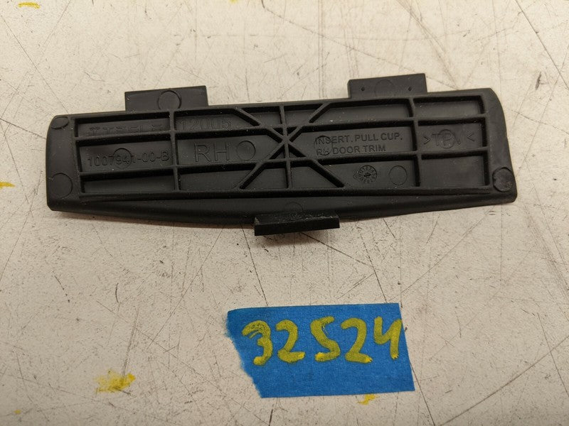⭕ 12-20 Model S Front or Rear Right Door Trim Panel Pull Cup Insert 10