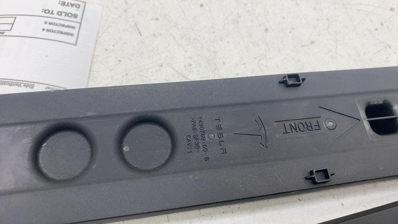 ⭕ 16-20 Model S Front 1st Row Seat Riser Over Molding Round Spacer 149