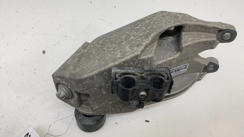 6864595 ⭕ 2018-2023 BMW 530e Driver Side Engine Motor Mount Bracket Support Left 6864595