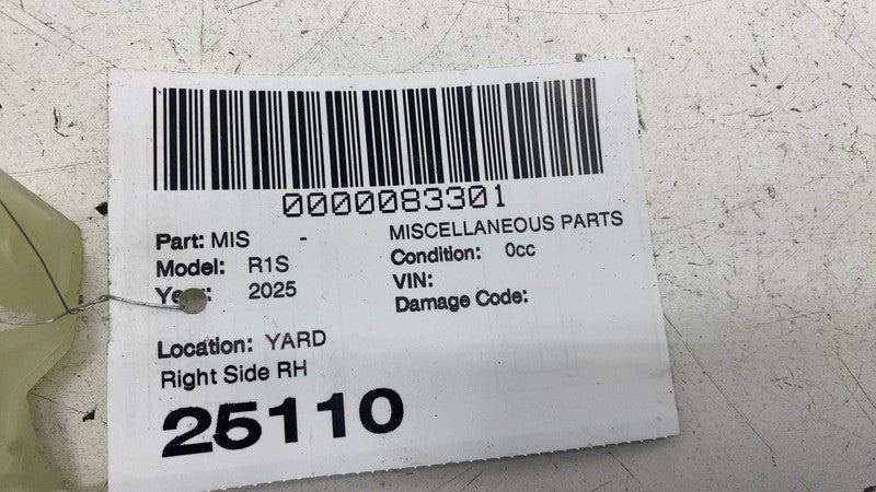PT00628495 C ⭕ 2025 Rivian R1S Passenger Side Misc Grommet Right RH S534021773 PT00628495-C