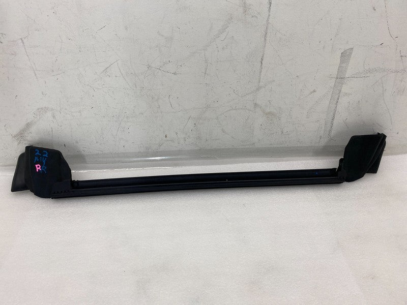 ⭕ 2020-2024 Model Y Rear Right Door Inner Belt Rubber Seal Molding 150