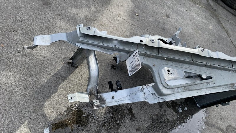 2011-2014 Porsche Cayenne Front Driver Side Structural Apron Cutout Left LH