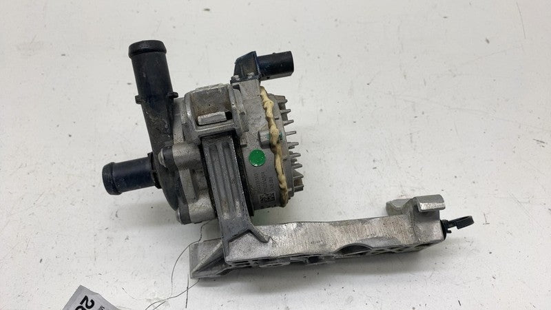 ⭕ 21-23 Polestar 2 Front Radiator Auxiliary Water Coolant Pump System