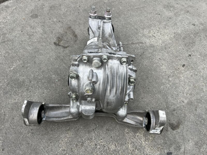 NA1J-39730 2019-2023 Mazda MX-5 Miata Rear Axle Differential Carrier w/ Mount Support A/T