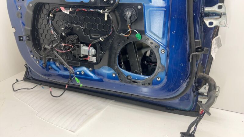 1081421-E0-C ⭕17-20 Model 3 Front Driver Side Door Shell Panel Left LH Blue PPSB 1081421-E0-C