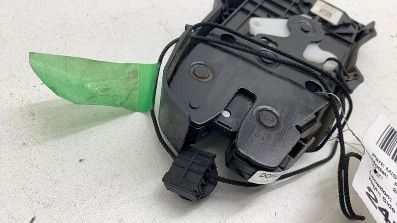 PT00162182C ⭕2022-2024 Rivian R1T Rear Right Passenger Side Tailgate Latch Lock PT00162182-C