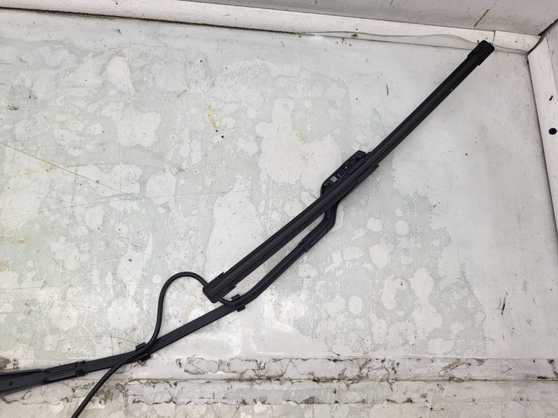 107672900C ⭕ 2017-2022 Tesla Model 3 Front Windshield Wiper Arm & Blade Right 1076729-00-C