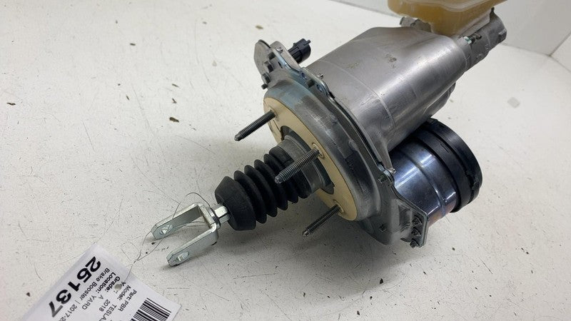 ⭕ 2017-2023 Model 3 Power Brake Booster Master Cylinder & Reservoir 10