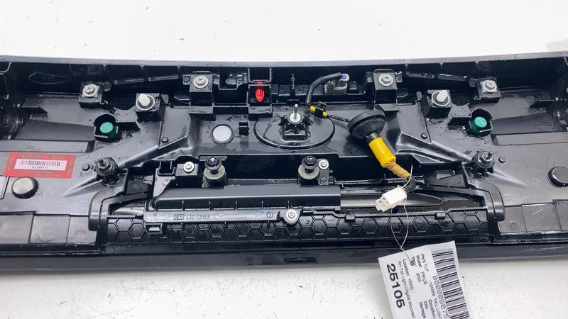 ⭕ 2023 2024 Toyota Prius Tailgate Liftgate Back Door Center Tail Light Lamp Bar