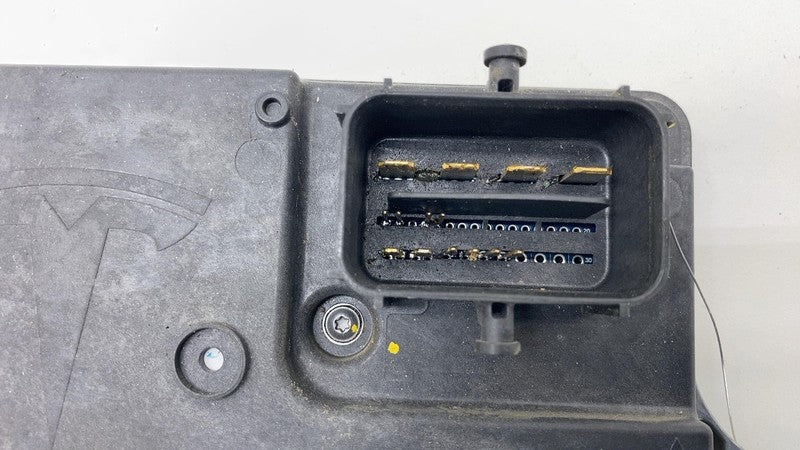 181083611D 2024 2025 Tesla Cybertruck Rear Trailer Tow Hitch Towing Control Module Unit OEM
