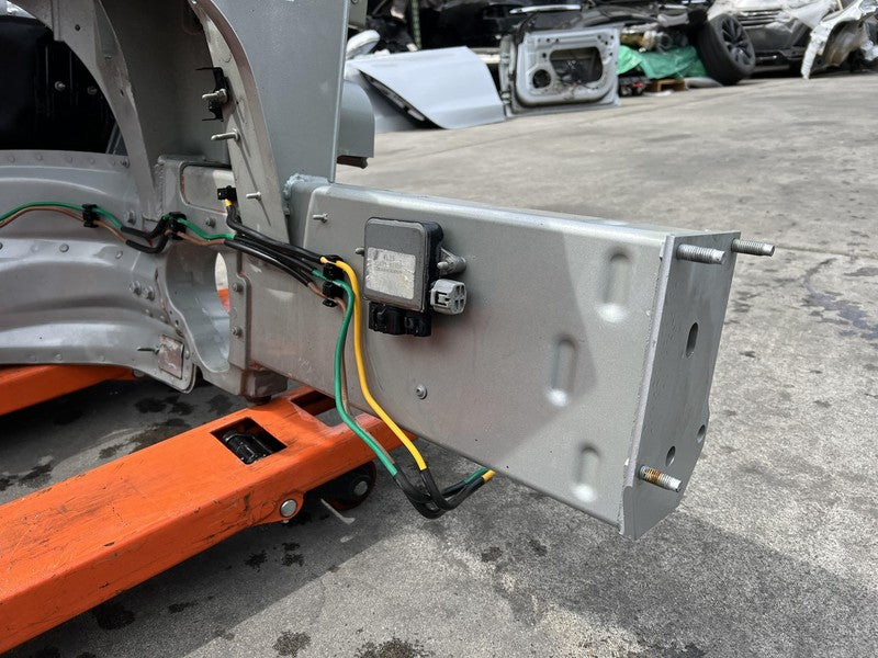 2012-2016 Tesla Model S MS Front Right Body Fender Horn Frame Rail Apr