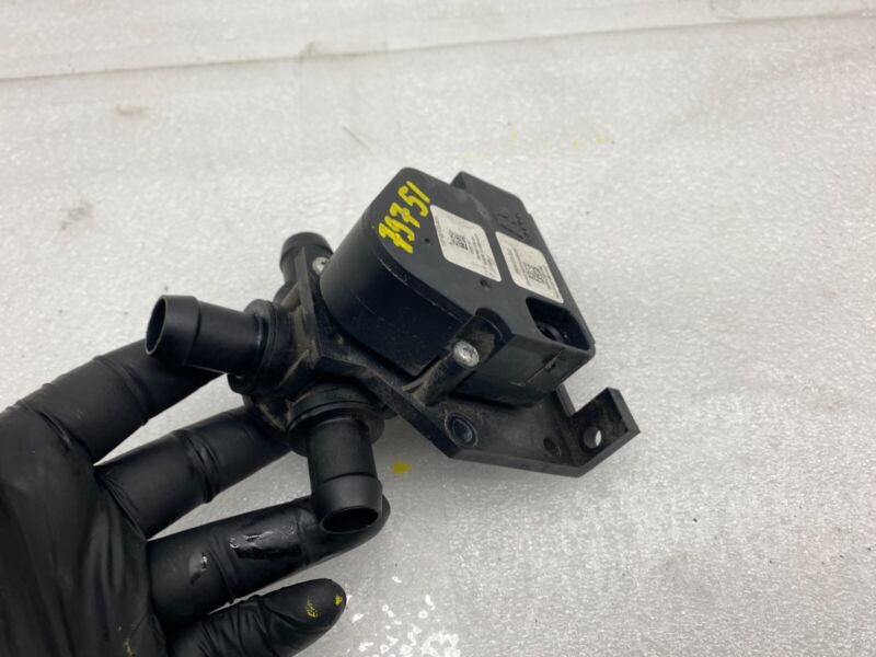2012-2020 Tesla Model S X Coolant Pump Cooling Valve Actuator 4-Way 6007370-00-E