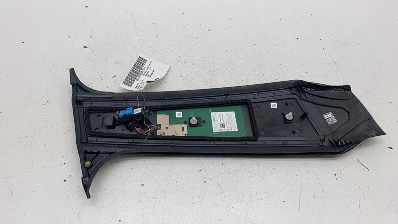 151625800E ⭕ 20-23 Tesla Model Y Passenger Exterior B-Pillar Applique Trim w/ Camera Right
