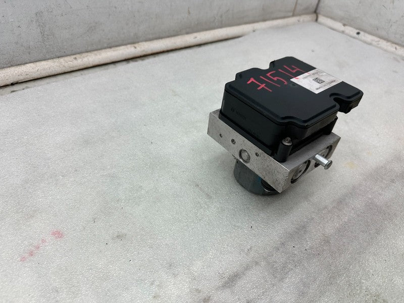 103779700D ⭕ 12-20 Model S Anti-Lock ABS Brake Pump Hydraulic Control Module 1037797-00-D