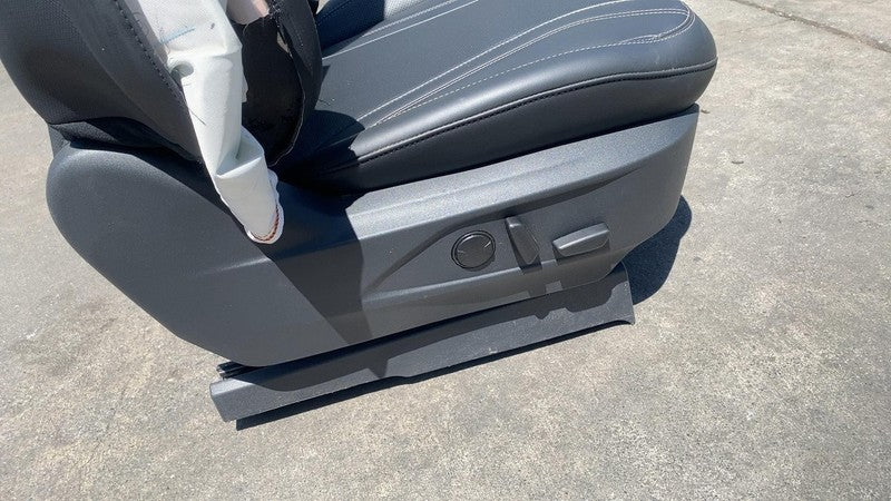 ⭕21-24 Ford Mustang Mach-E Front Passenger Side 1st Row Seat Leather Black Right