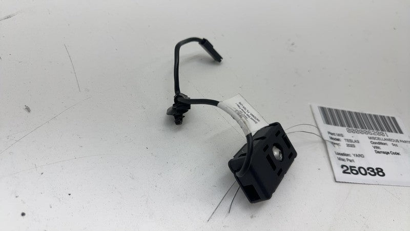 ⭕ 17-23 Model 3 Y Rear Left Radio Antenna Noise Filter Amplifier LH 15