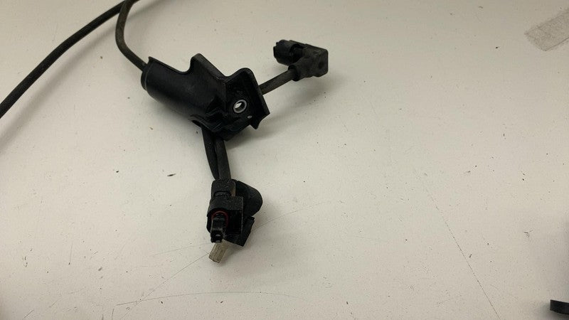PT00052788 C ⭕ 22-24 Rivian R1T Reat Brake Caliper Cable ABS Wheel Speed Sensor PT00052788-C