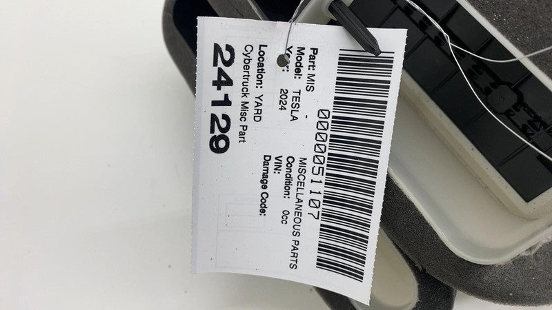174262200G 2024-2025 Tesla Cybertruck Front A/C Heater HVAC Distribution Box Housing Assy