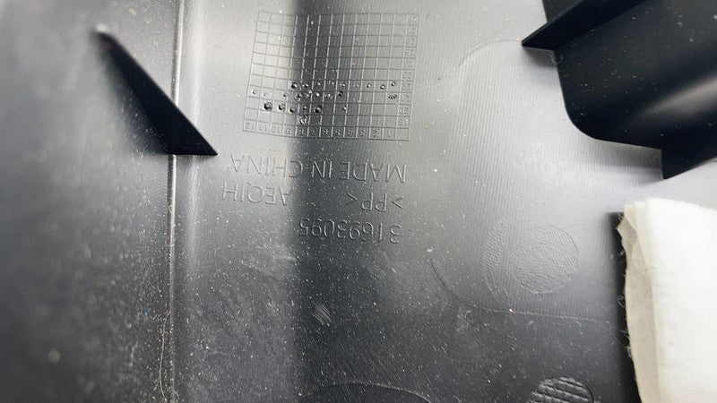 ⭕ 2021-2023 Polestar 2 Tailgate Liftgate Back Door Panel Lower Trim 31