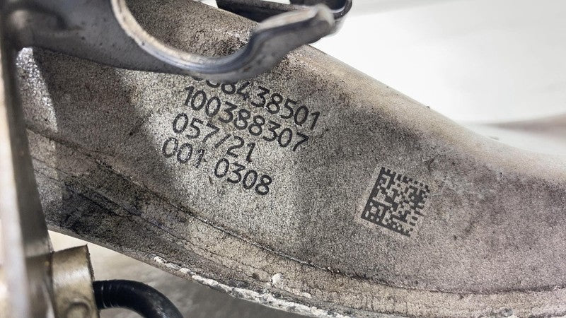 6861797 04 2017-2023 BMW 530e Front Left Spindle Knuckle Wheel Hub w/ ABS & Dust Shield RWD