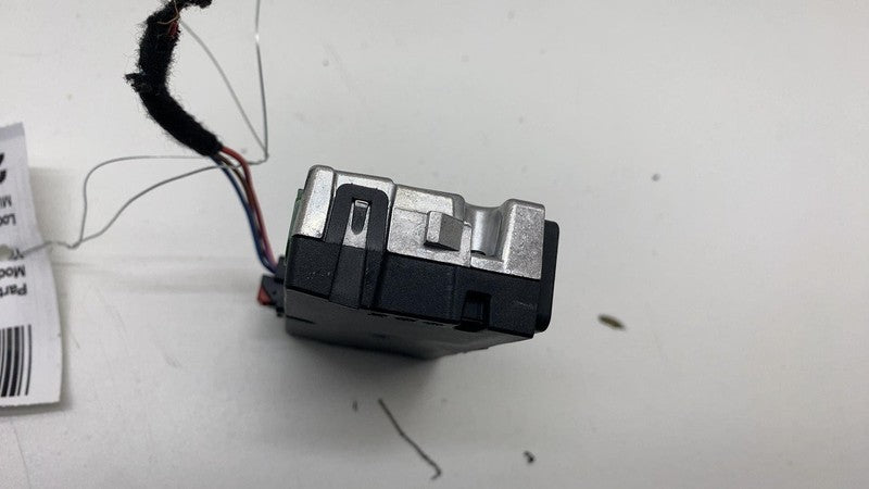 95C.035.736 ⭕ 2024 Porsche Cayenne Multimedia Interface Auxiliary Outlet Jack 95C035736 OEM