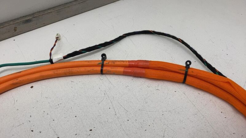 103018210F 2012-2015 Tesla Model S MS Gen2 Rear HV Junction Box To Gen1 Charge Port Harness