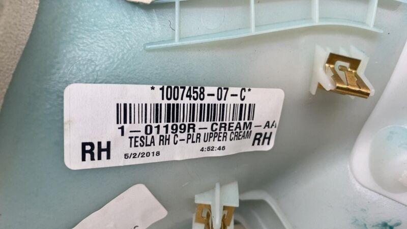 1007458 07 C ⭕12-20 Tesla Model S Passenger Side C-Pillar Trim Cover Upper Right 1007458-07-C