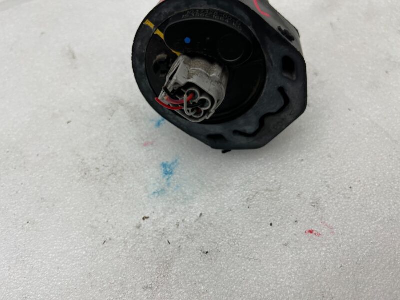 2016-2020 Tesla Model X MX Cooling System Auxiliary Coolant Water Pump Assembly