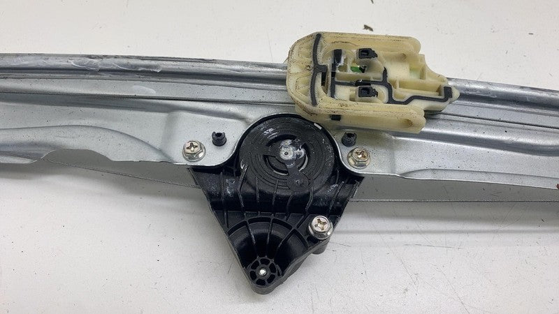 ⭕ 2019-2025 Chevrolet Silverado 1500 Rear Left Door Window Regulator & Motor OEM