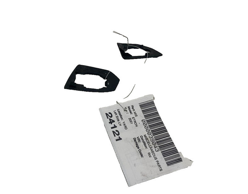 ⭕ 19-23 Audi E-Tron Front & Rear Left Handle Outside Gasket 4M8837277/