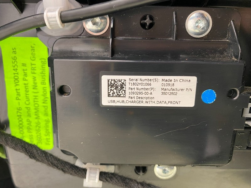 1093295-00-A ⭕17-20 Model 3 Front Center Console Armrest Cup Holder Carrier GEN1 1093295-00-A