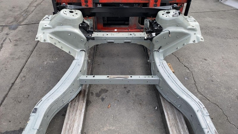 PT00031673D ⭕22-24 Rivian R1T R1S Chassis Main Suspension Body Frame Substructure