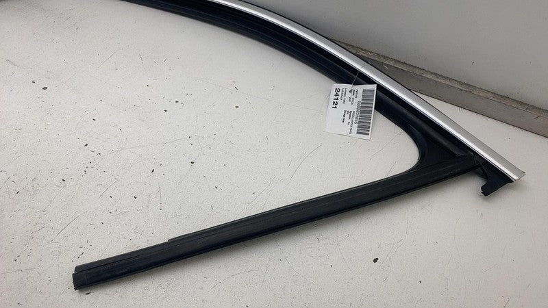 4KE 837 431 ⭕ 19-23 Audi E-Tron Quattro Front Left Door Window Glass Run Channel 4KE837431