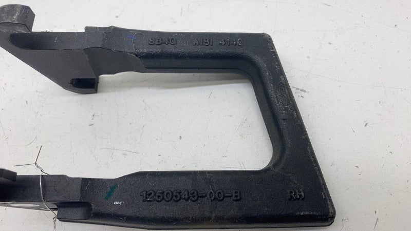 ⭕ 2024 Tesla Cybertruck Front Right Side Subframe Recovery Tow Hook 12