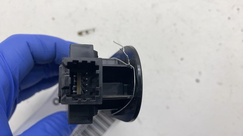 PT00780769 B ⭕ 2025 Rivian R1S Light Guide Back Cover Bezel Assembly PT00780769-B