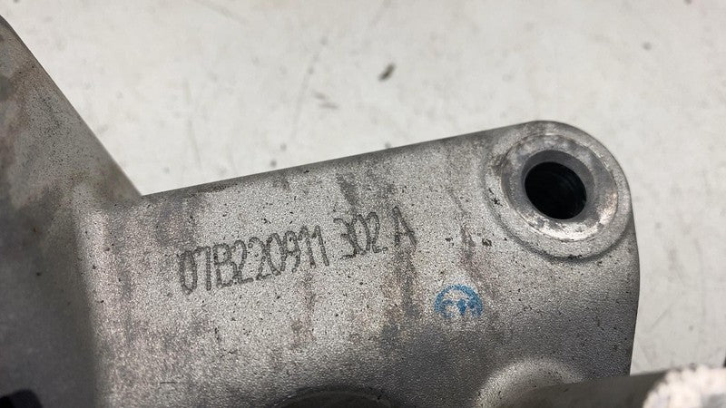 31686307 ⭕ 2021-2023 Polestar 2 Front Left Side Engine Mount Support Bracket LH 31686307