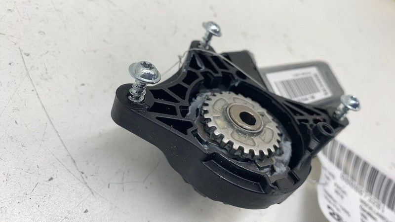 C01840-100 ⭕ 2018 Chrysler Pacifica Brose Front Seat Adjustment Motor Assembly C01840-100