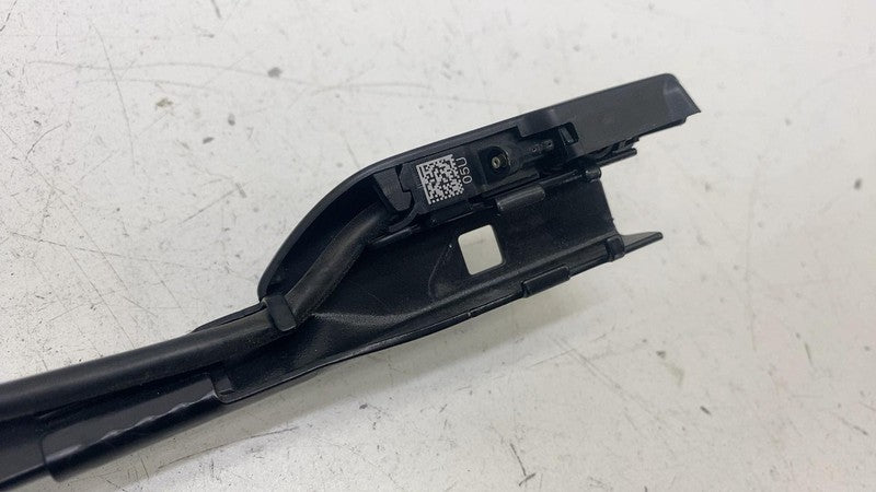 187848900A ⭕ 24-25 Tesla Model 3 Front Driver Side Windshield Wiper Arm Left 1878489-00-A