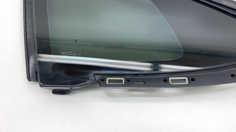 160015500A 2021-2024 Tesla Model S MS Rear Driver Side Corner Window Quarter Glass Left LH
